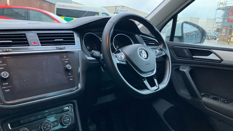 Volkswagen Tiguan 2.0 TDi 150 SE 5dr Diesel Estate